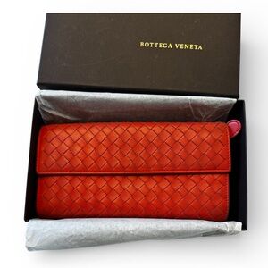 Bottega Veneta Intrecciato Red Wallet
